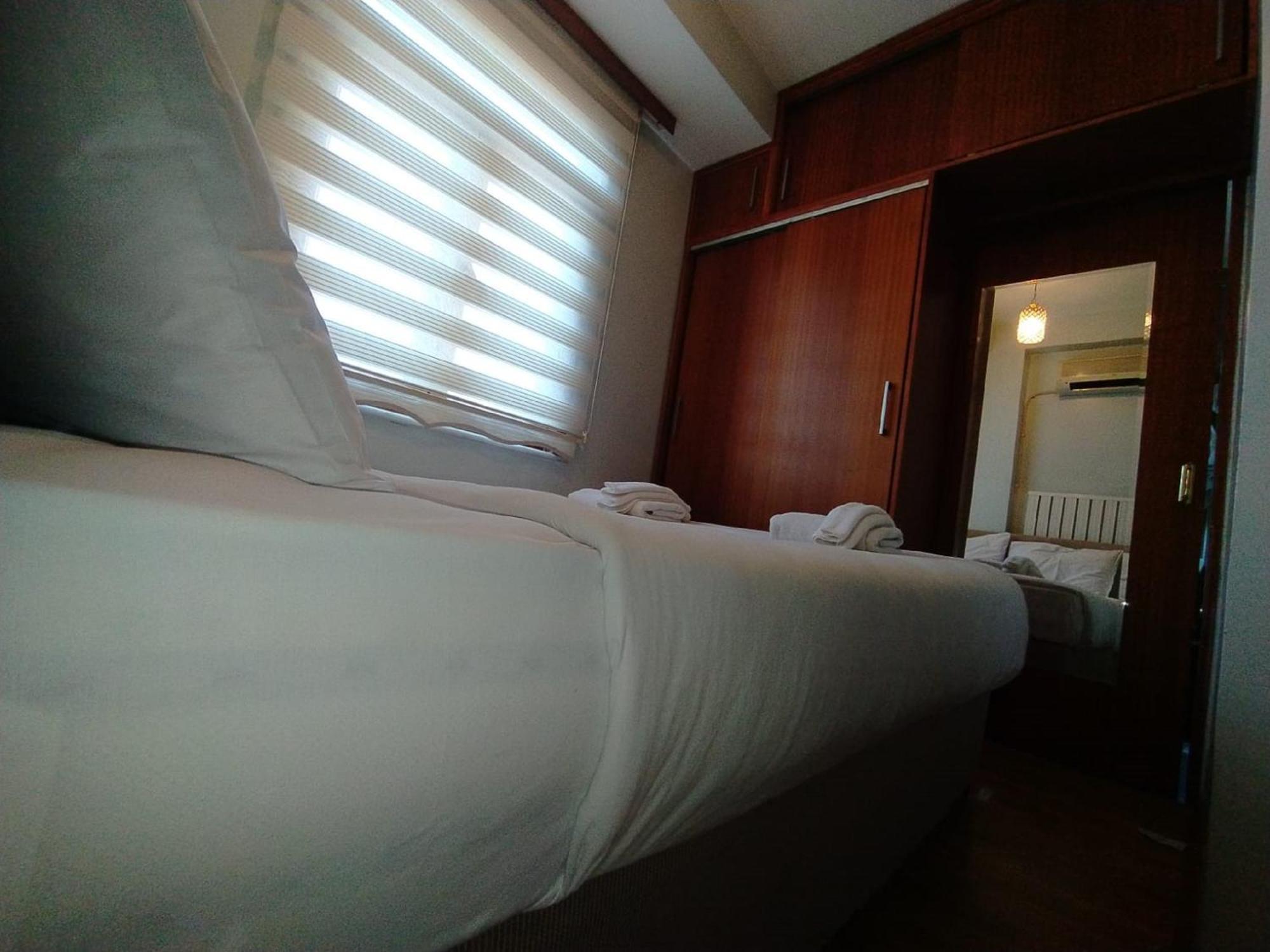 Omar Sultan Park Suites Istanbul Bagian luar foto