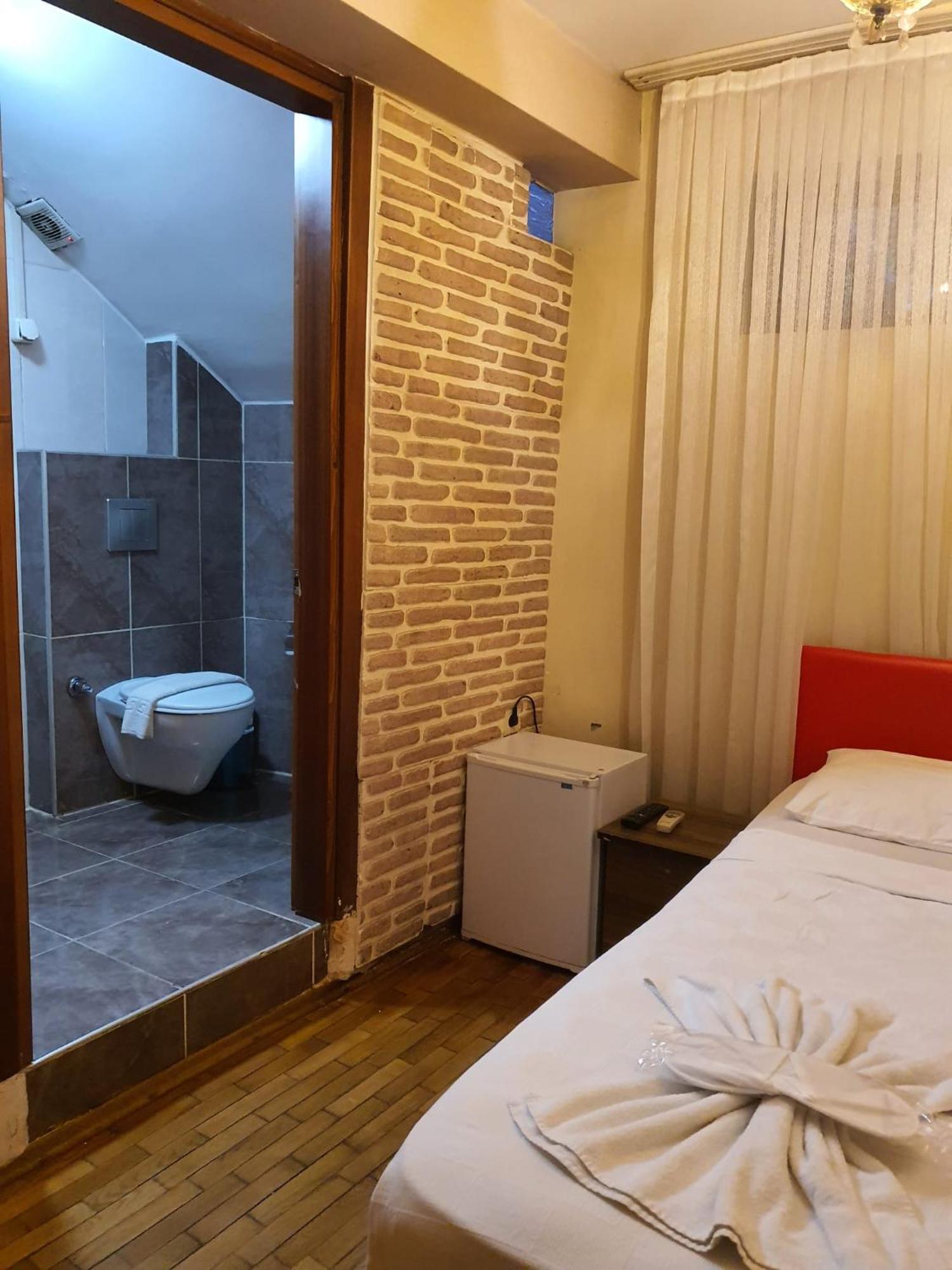 Omar Sultan Park Suites Istanbul Bagian luar foto